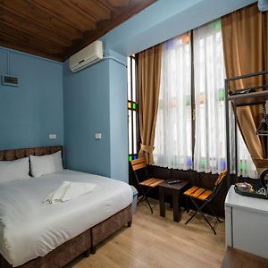 Budget Kamer met een King Size Bed